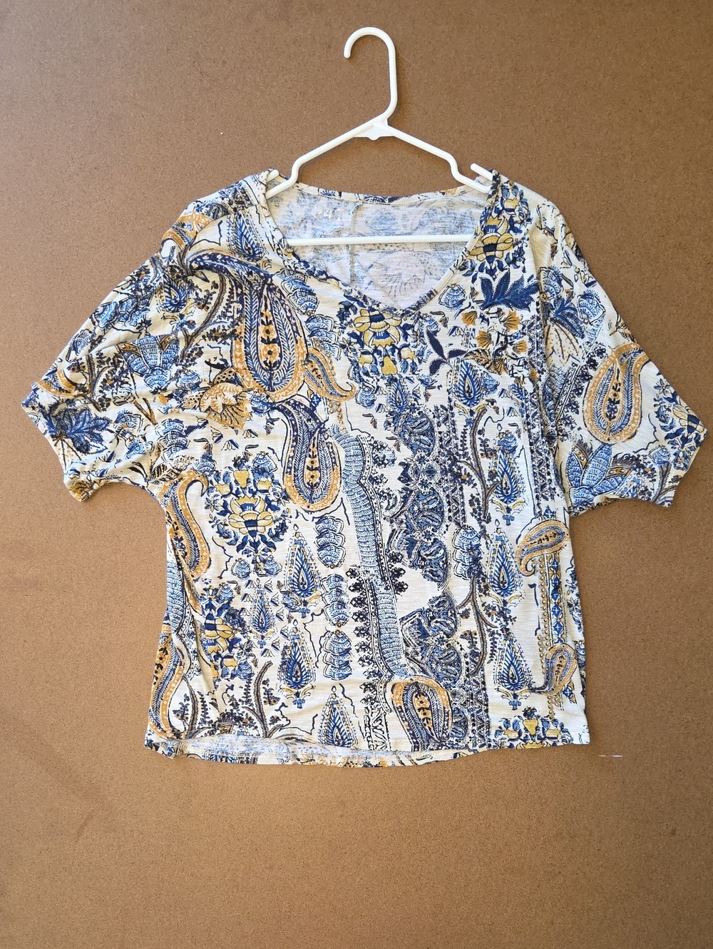 Paisley V-Neck Short Sleeve Top in Cream, Blue & Gold